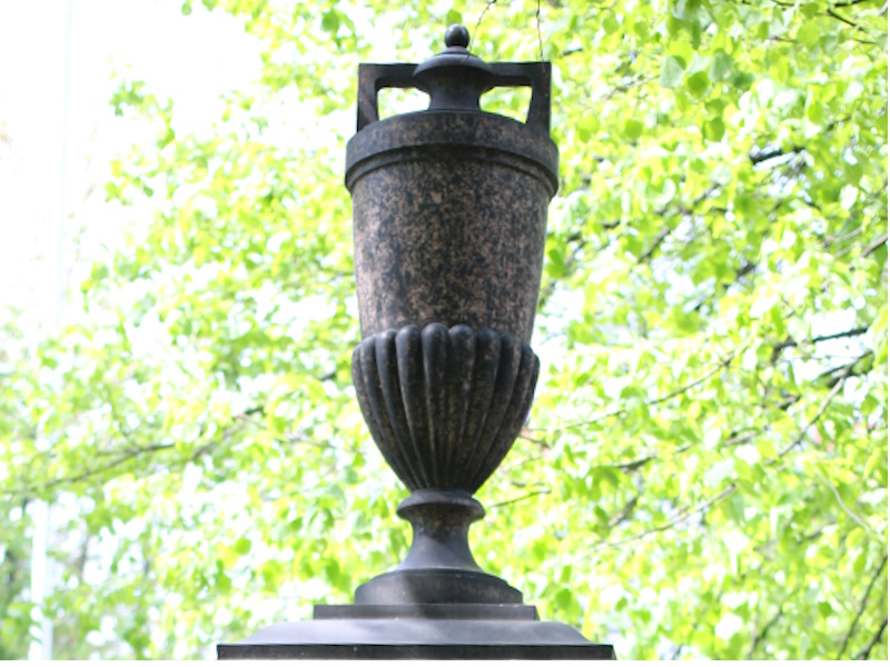 Urn